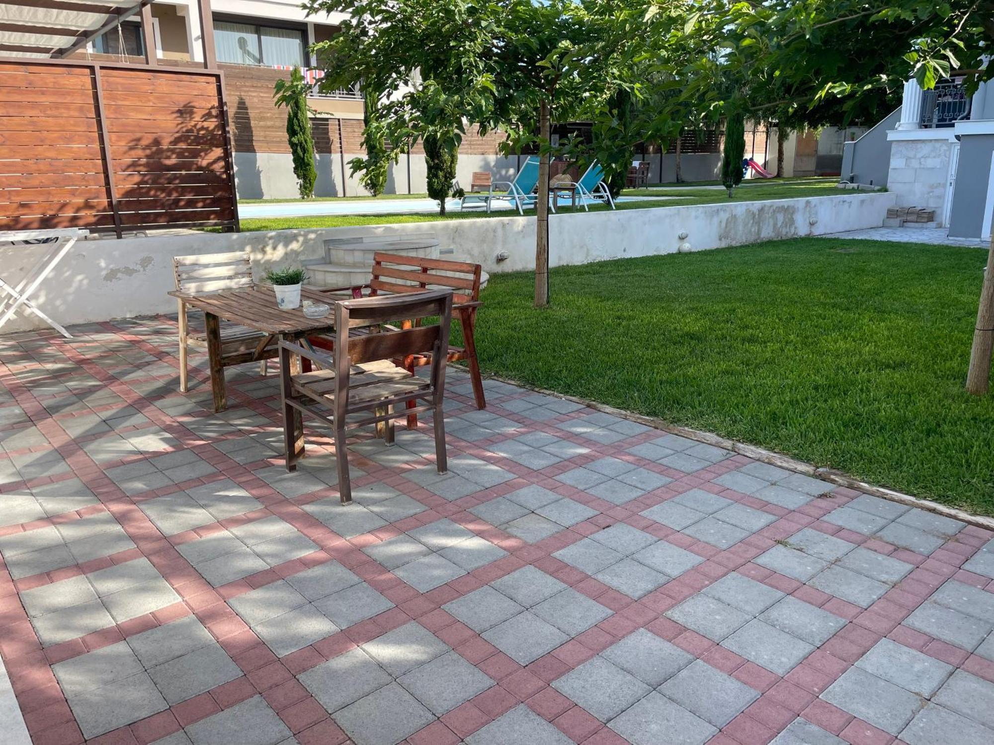 Pool Guesthouse Corinth Ngoại thất bức ảnh